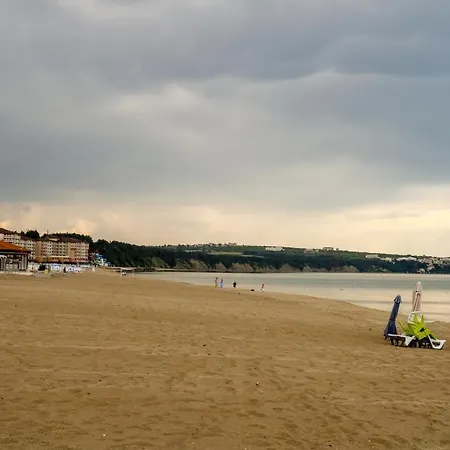 1 Bedroom Beachfront In Obzor Beach Apartament *